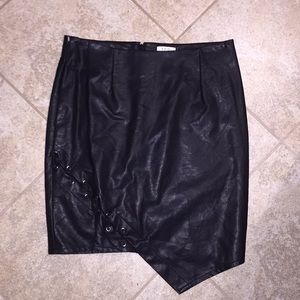 Tobi leather skirt